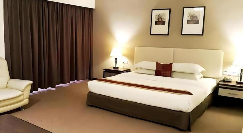 Ritz Garden Hotel Ipoh Exterior foto