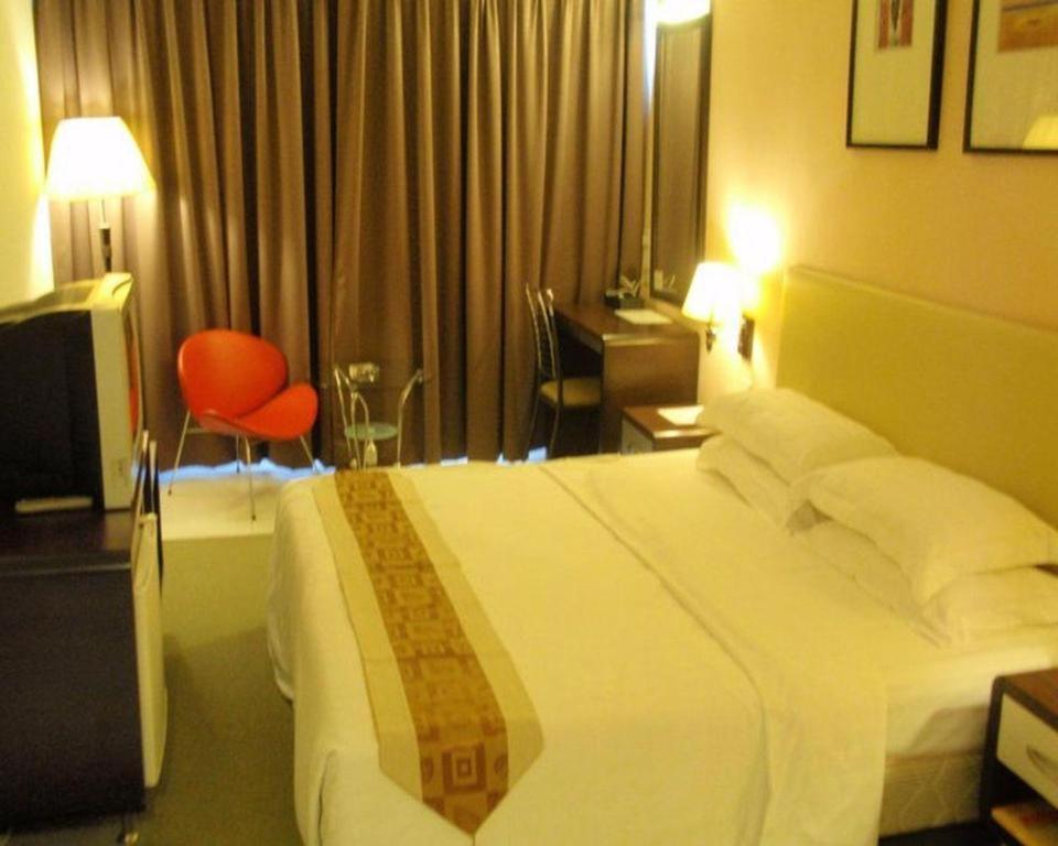 Ritz Garden Hotel Ipoh Exterior foto